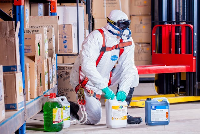 🧴 Disinfectant & Deep Cleaning Services